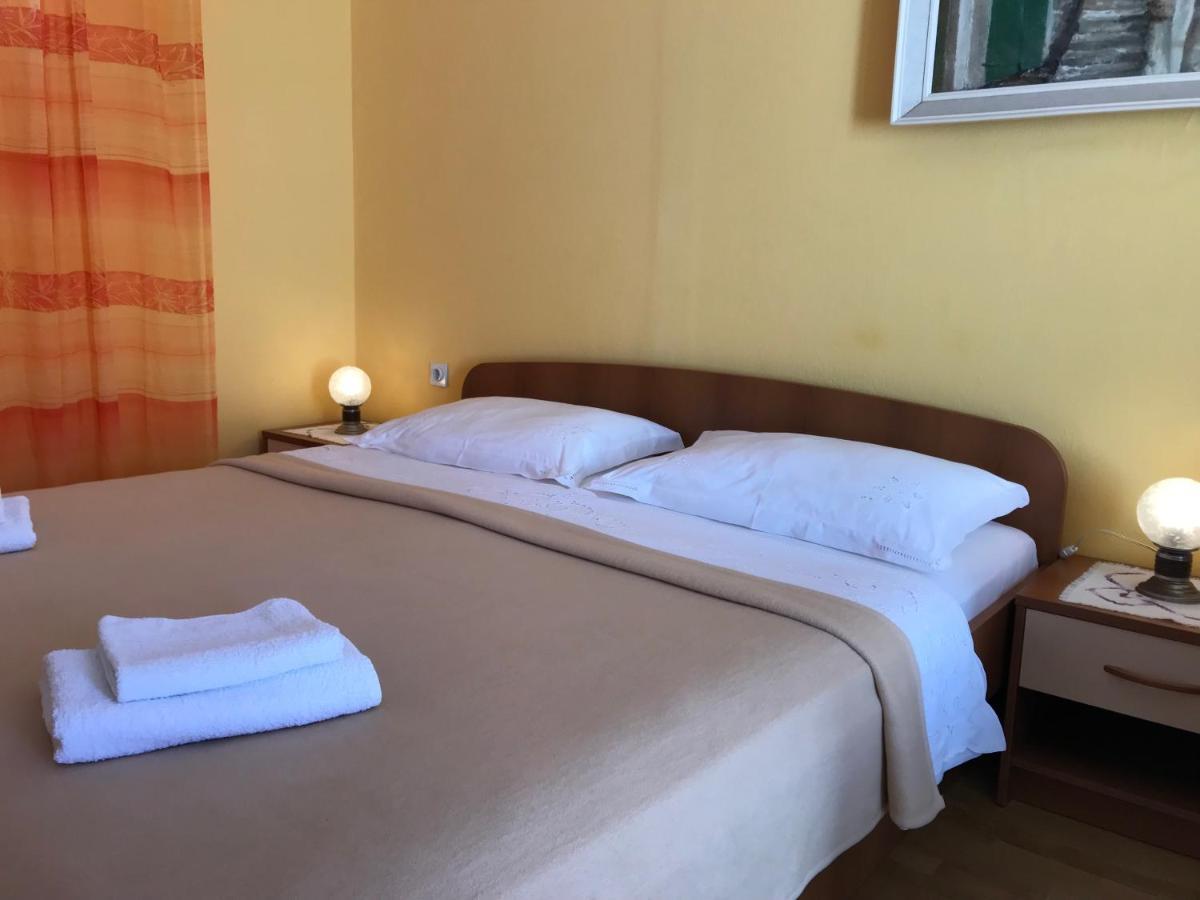 Summer Rooms Baska Bagian luar foto