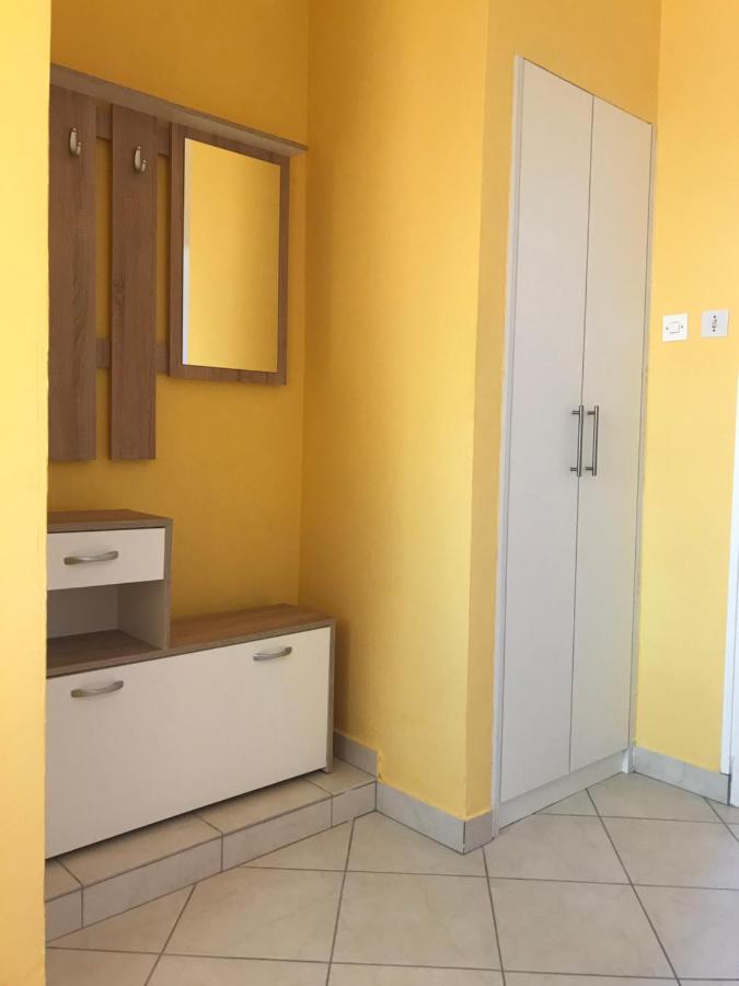 Summer Rooms Baska Bagian luar foto